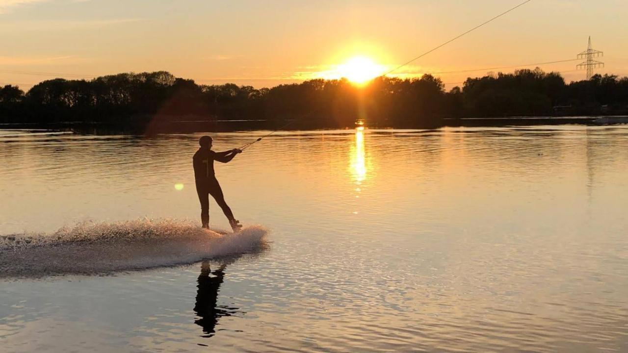 Glampingresort Raus Am See In Spaden Schiffdorf Eksteriør bilde